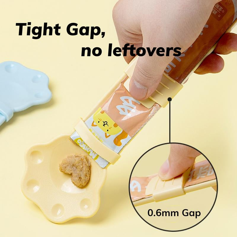 Cat Treat Feeder - Interactive and Mess-Free Dispenser for Your Feline Friend